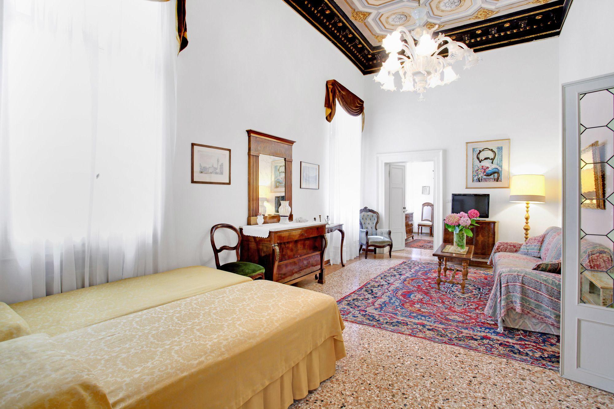 Testa - Wr Apartments Venice Exterior photo